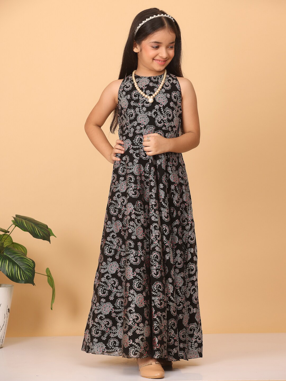 

Ethnovog Girls Floral Printed Maxi Ethnic Dress, Black