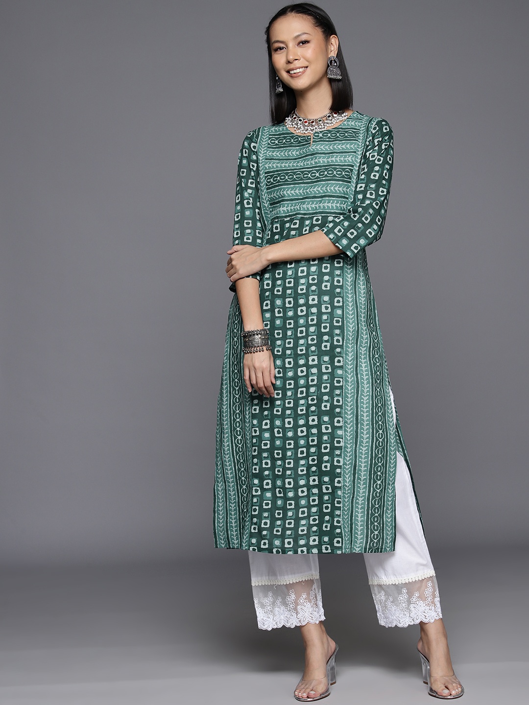 

Varanga Women Geometric Printed Cotton Kurta, Green