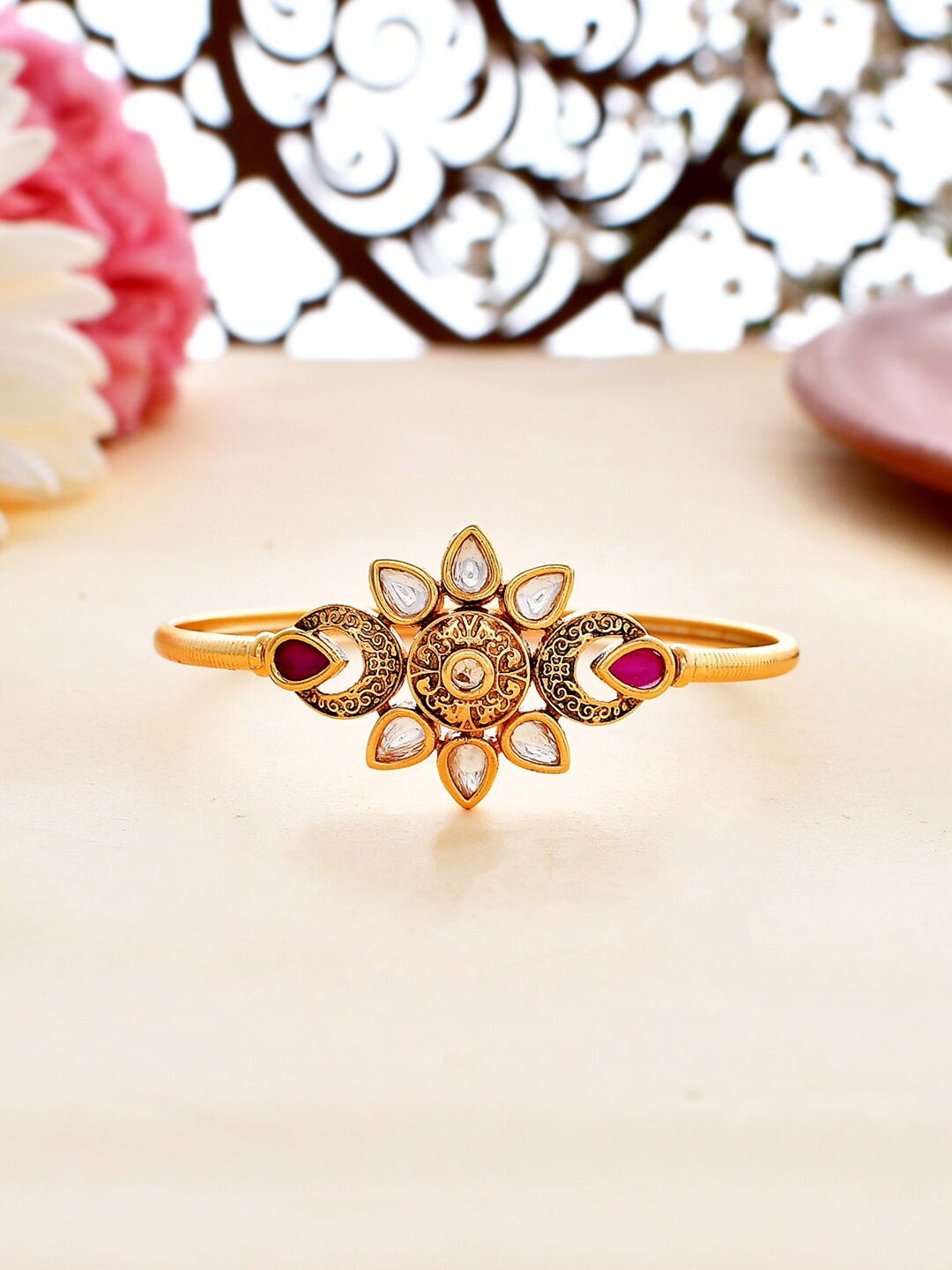 

Voylla Gold-Plated Kundan Studded Bangle-Style Bracelet
