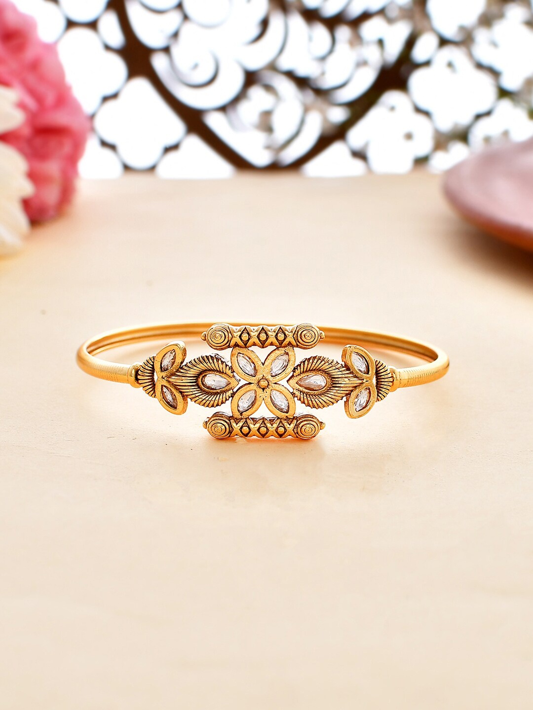 

Voylla Gold-Plated Kundan Studded Bangle-Style Bracelet