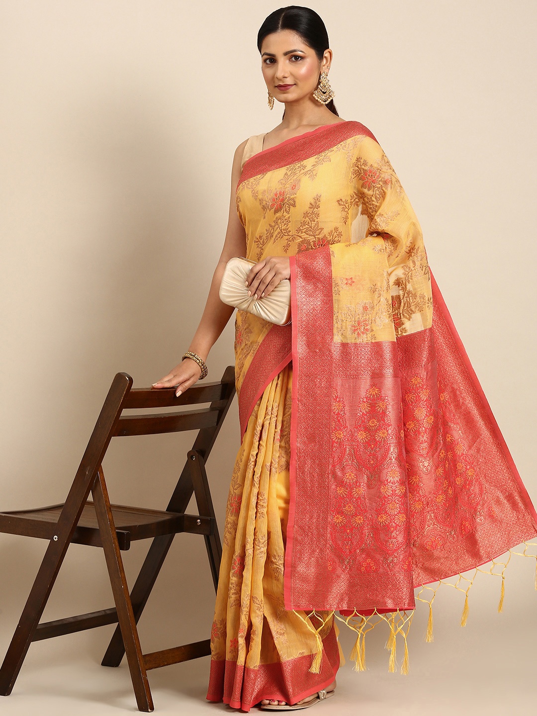 

MOHEY Floral Zari Art Silk Saree, Yellow
