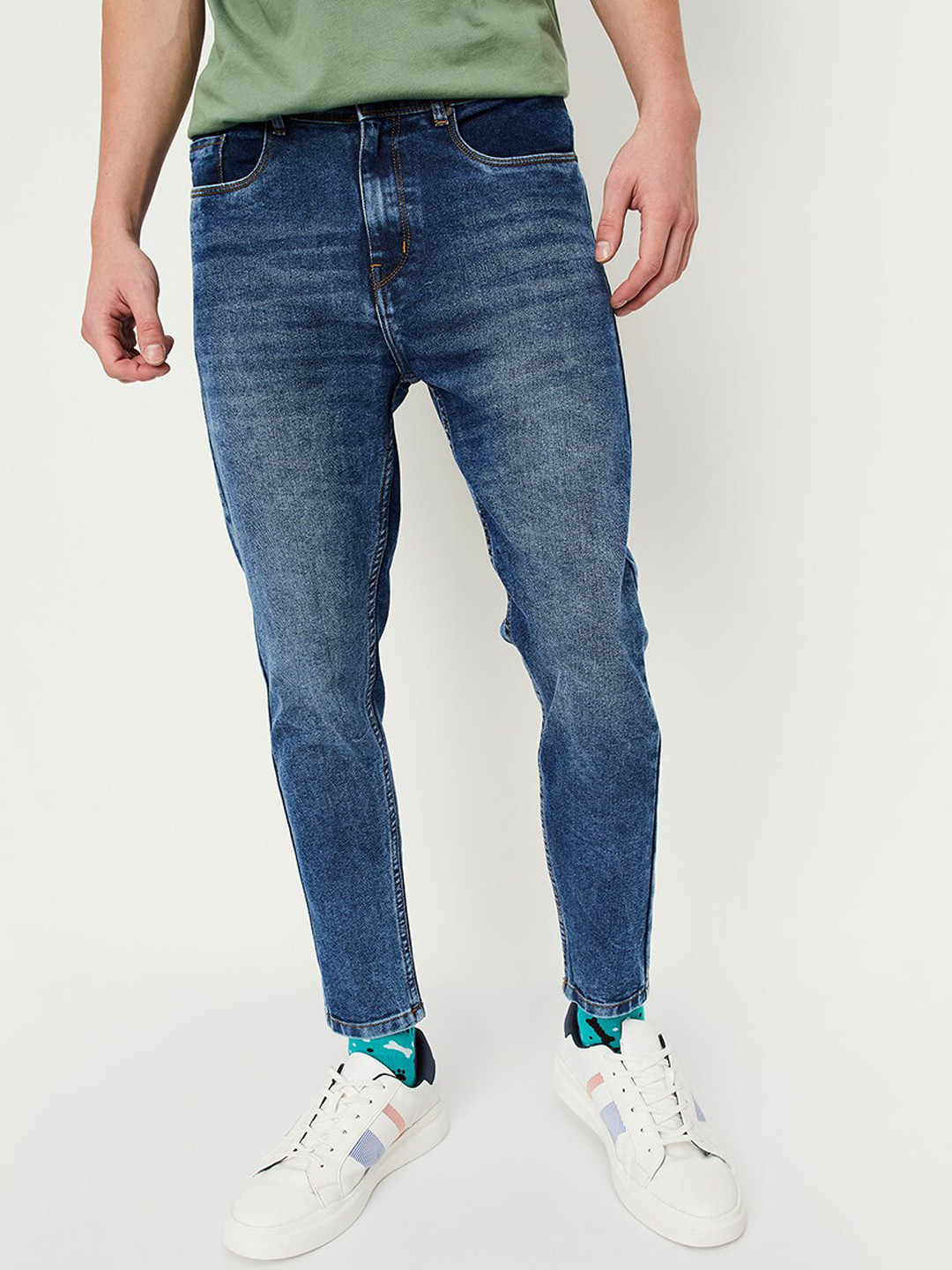 

max Men Mid-Rise Clean Look Heavy Fade Stretchable Jeans, Blue