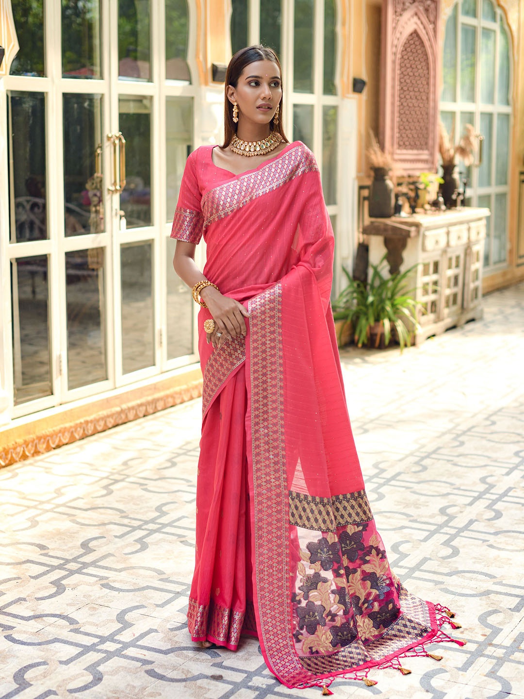 

VISHNU WEAVES Embellished Zari Chettinad Saree, Pink