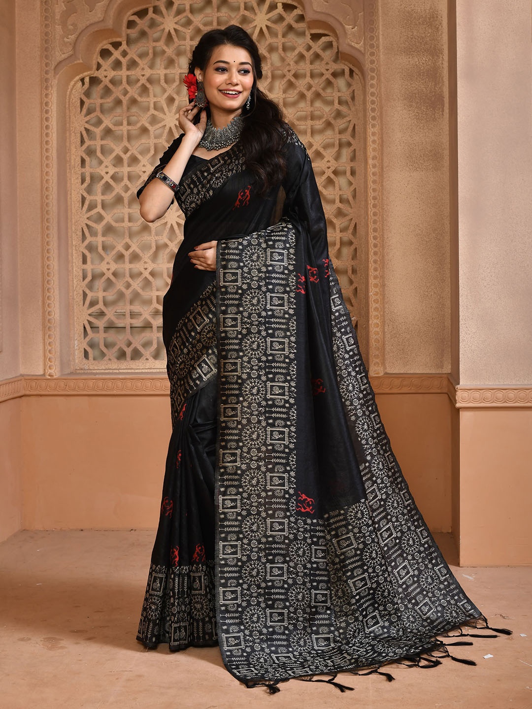 

VISHNU WEAVES Zari Bhagalpuri Saree, Black