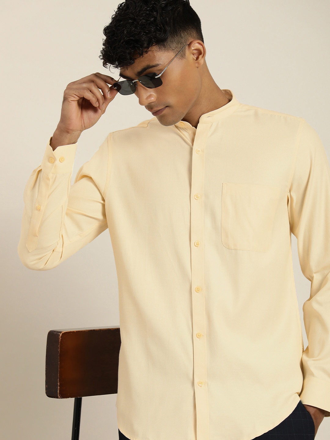 

encore by INVICTUS Men Classic Slim Fit Opaque Casual Shirt, Yellow