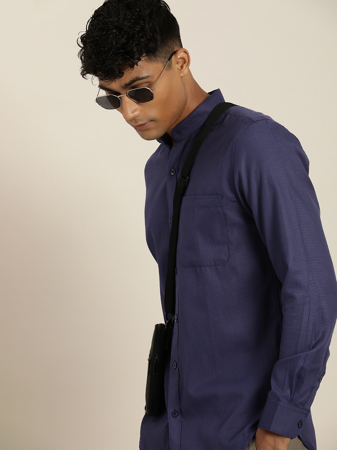 

encore by INVICTUS Men Classic Slim Fit Opaque Casual Shirt, Navy blue