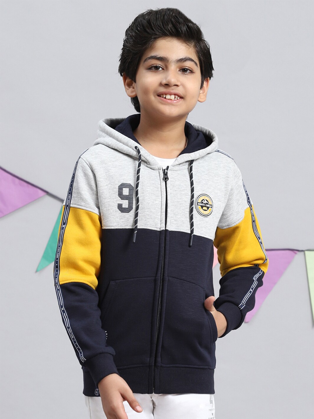 

Monte Carlo Boys Colourblocked Hooded Sweatshirt, Navy blue