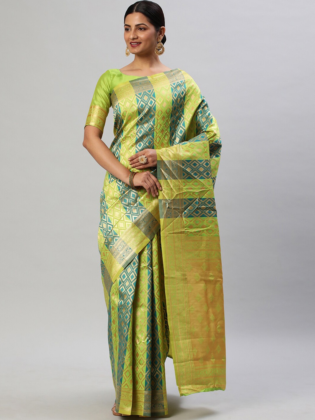 

Mitera Geometric Woven Design Zari Kanjeevaram Saree, Green