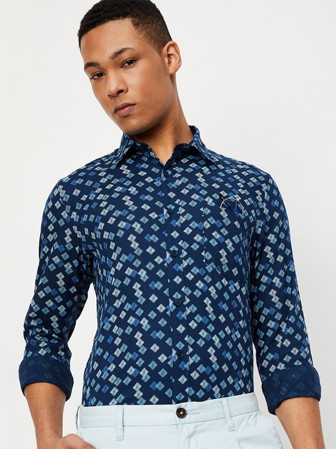 

max Ethnic Motifs Printed Spread Collar Pure Cotton Casual Shirt, Navy blue