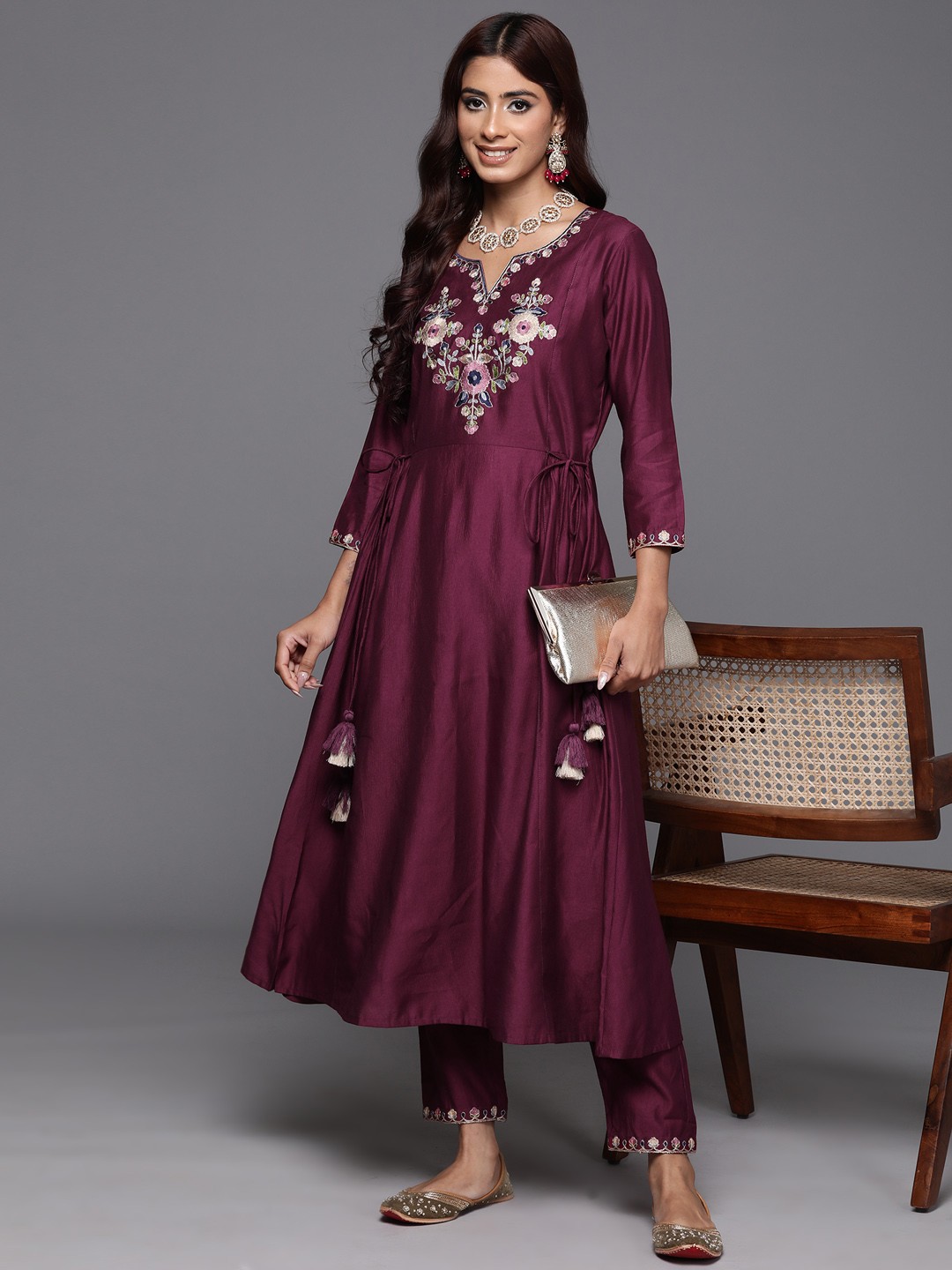 

Indo Era Floral Embroidered Pleated Thread Work Liva Kurta with Trousers, Burgundy