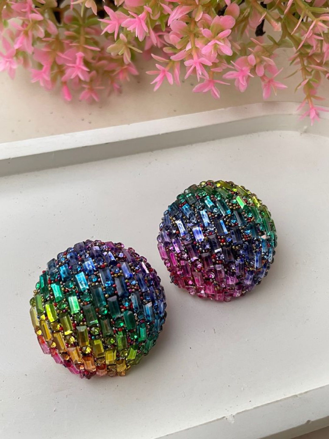 

ISHKAARA Rhodium-Plated Crystal Studded Contemporary Studs, Blue