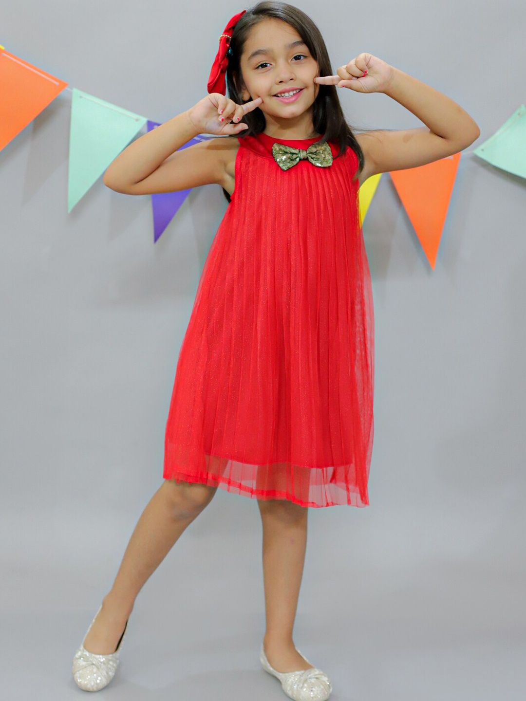 

KidsDew Round Neck Gathered And Pleated A-Line Dress, Red