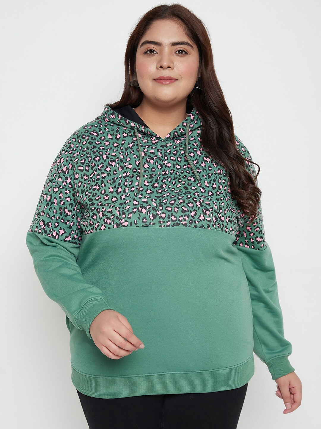 

AUSTIVO Plus Size Animal Printed Hooded Fleece Sweatshirt, Green