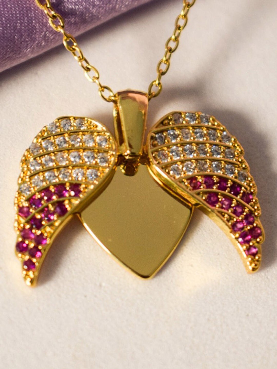 

SALTY Artificial Stones Minimal Necklace, Gold