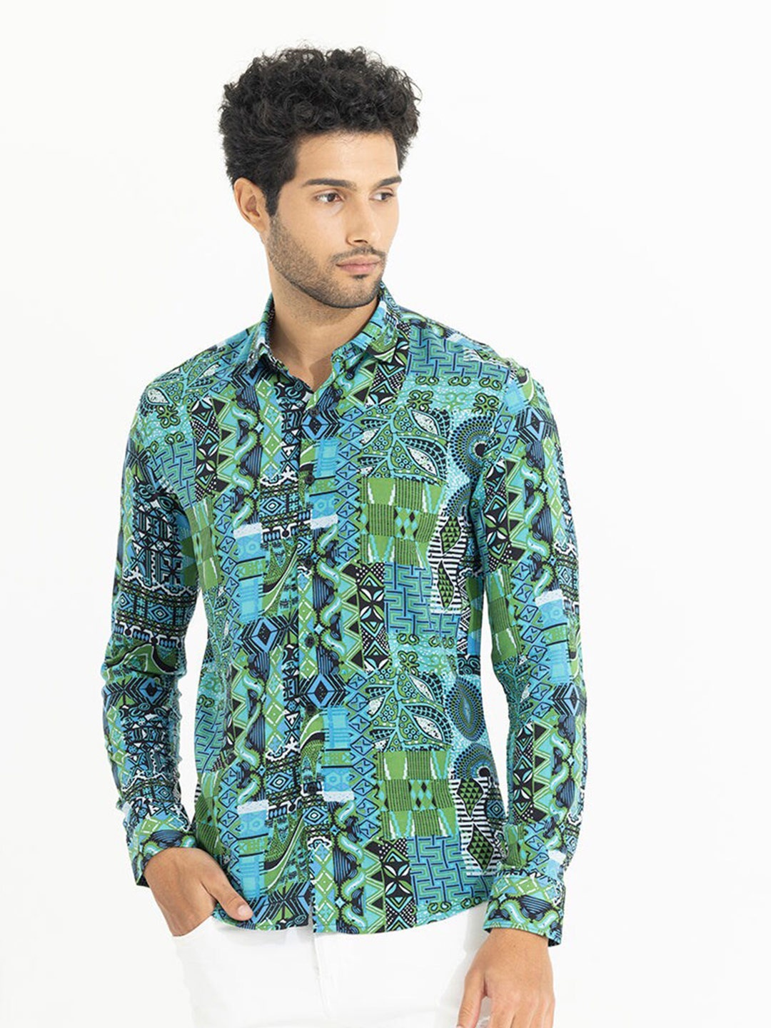 

Snitch Classic Slim Fit Abstract Printed Casual Shirt, Green