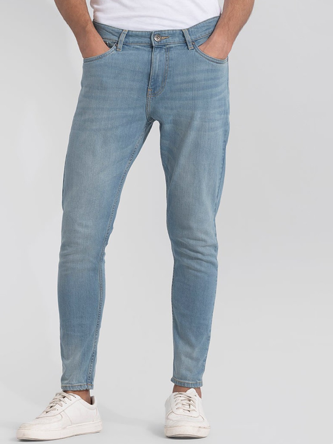 

Snitch Men Classic Skinny Fit Clean Look Light Fade Stretchable Jeans, Blue