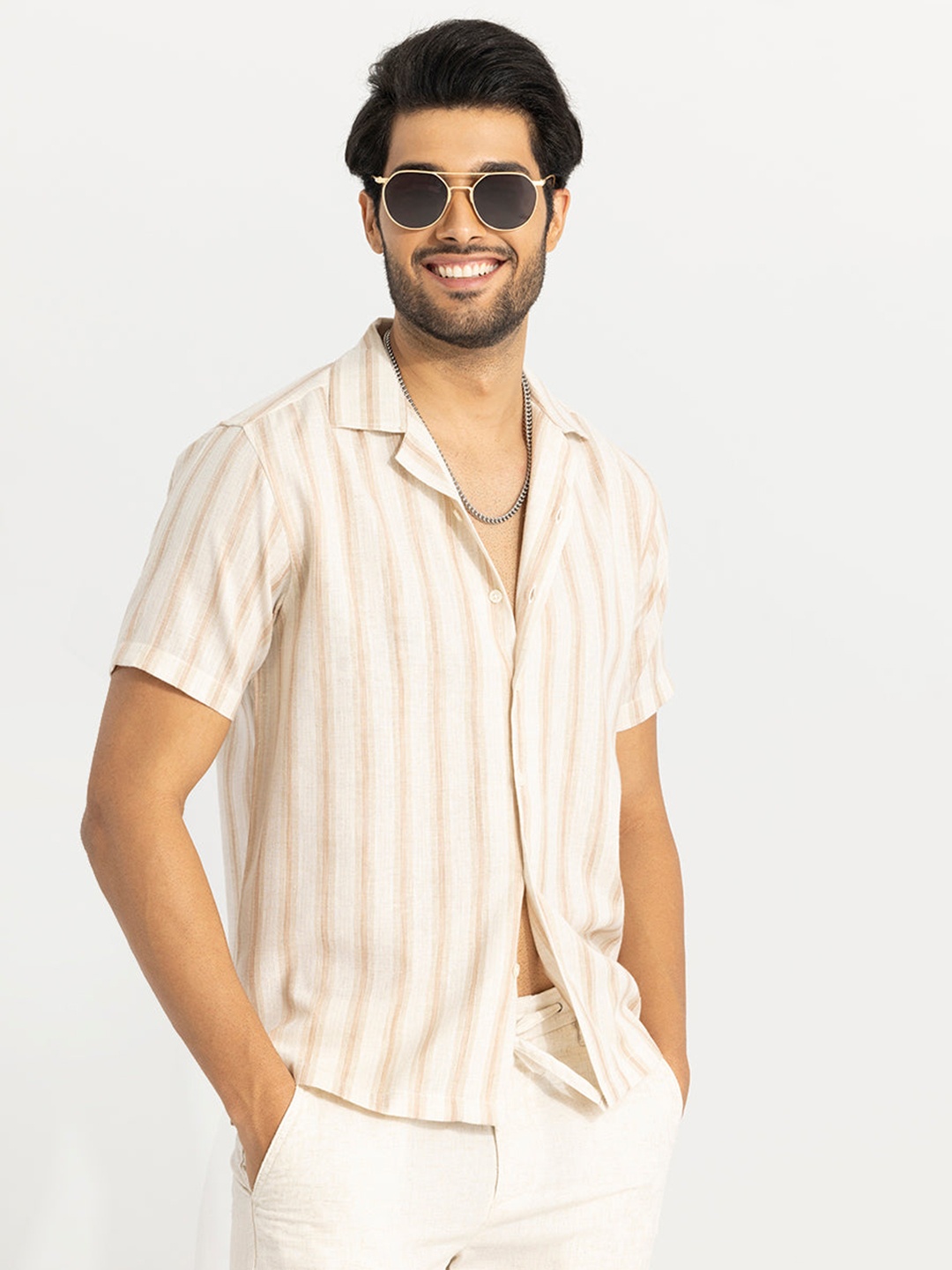 

Snitch Cream-Coloured Classic Boxy Vertical Striped Cotton Casual Shirt