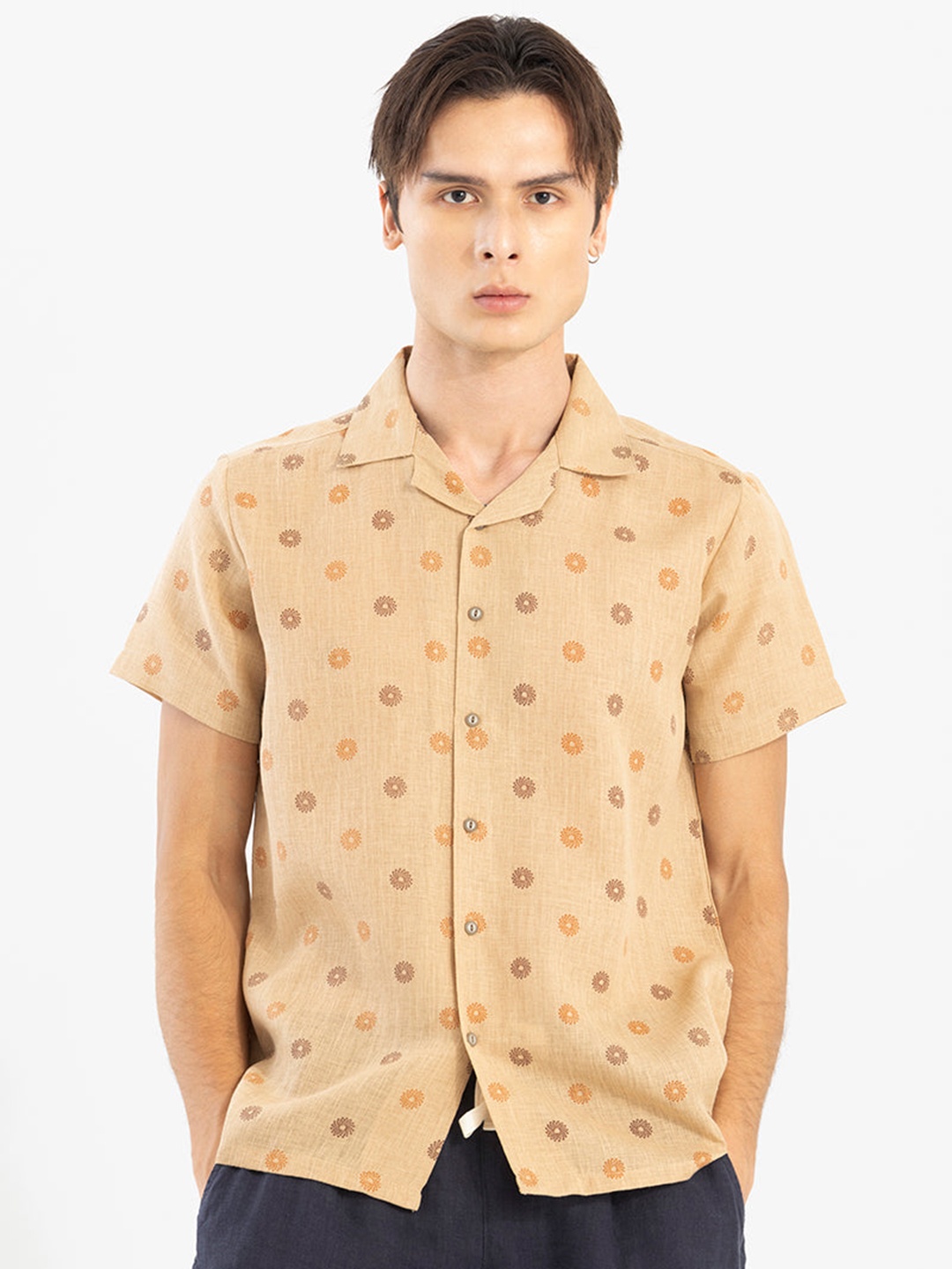 

Snitch Classic Boxy Fit Conversational Printed Pure Cotton Casual Shirt, Beige