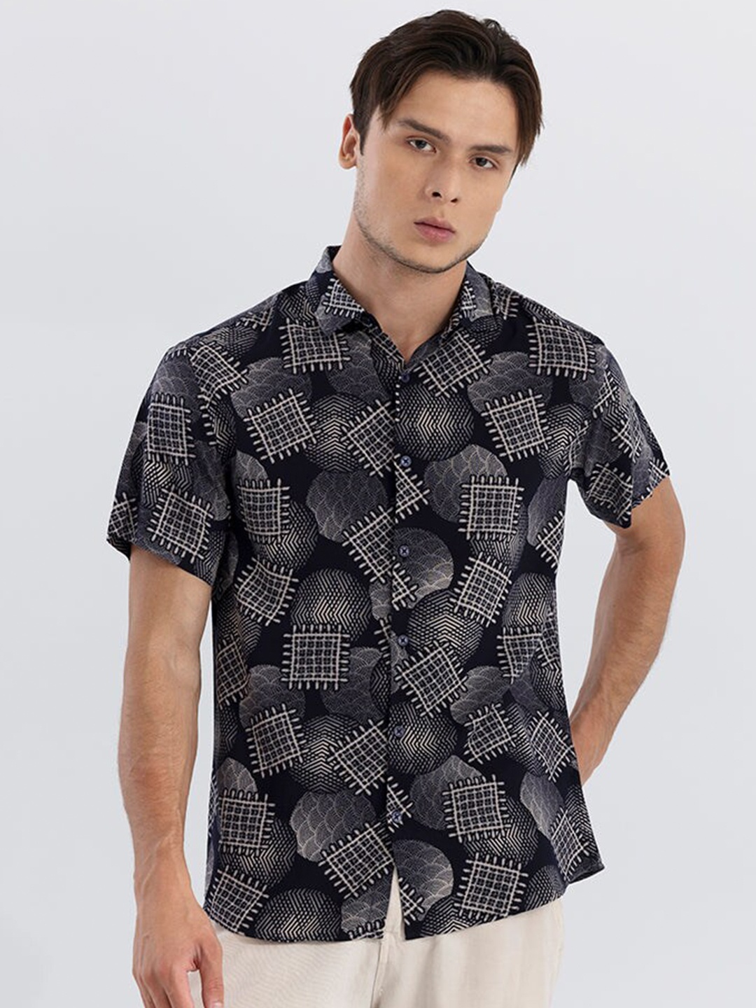

Snitch Classic Conversational Printed Casual Shirt, Black