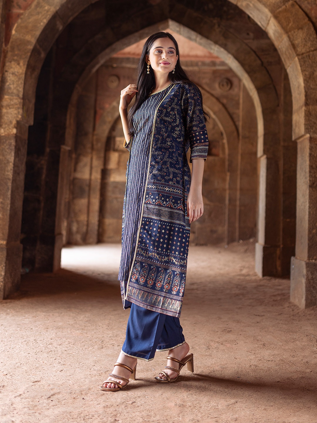 

AURELIA Striped Regular Kurta With Palazzos, Blue