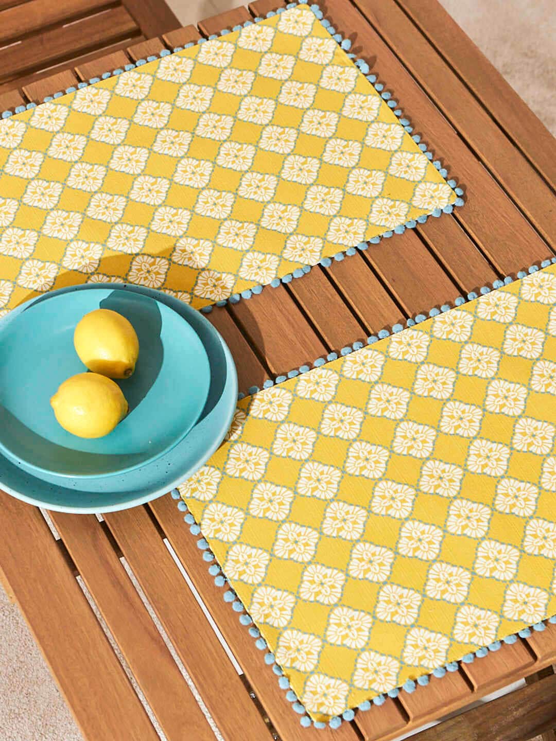 

Chumbak Yellow 2 Pieces Printed Pure Cotton Pixel Jaal Placemats