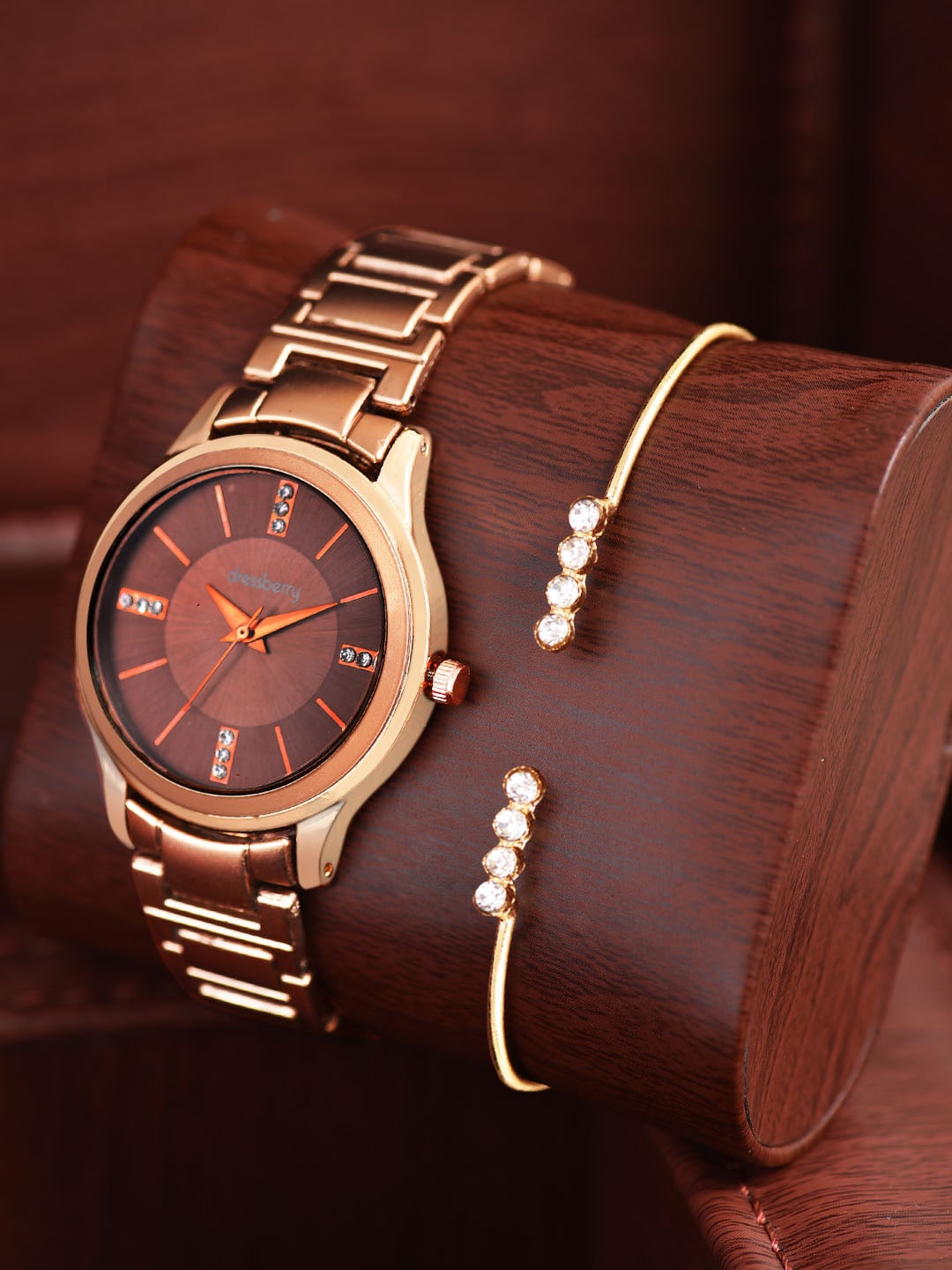 

DressBerry Women Analogue Watch Gift Set DBWJ Set-10, Gold