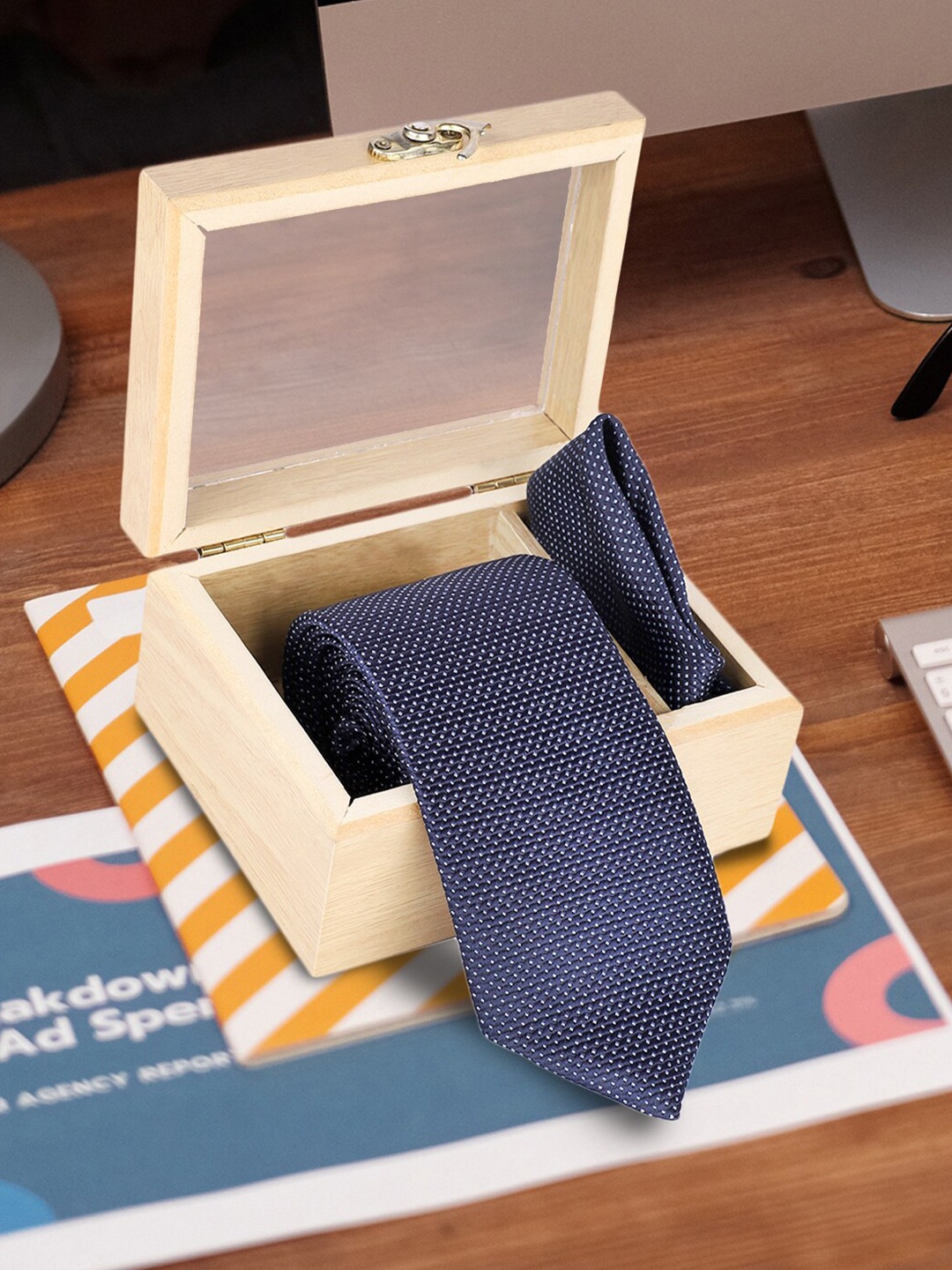 

INVICTUS Men Woven Design Accessory Gift Set, Blue