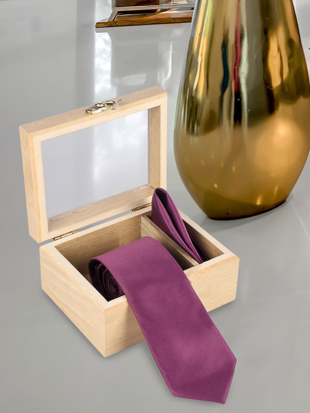 

INVICTUS Men Tie And Pocket Square Accessory Gift Set, Purple
