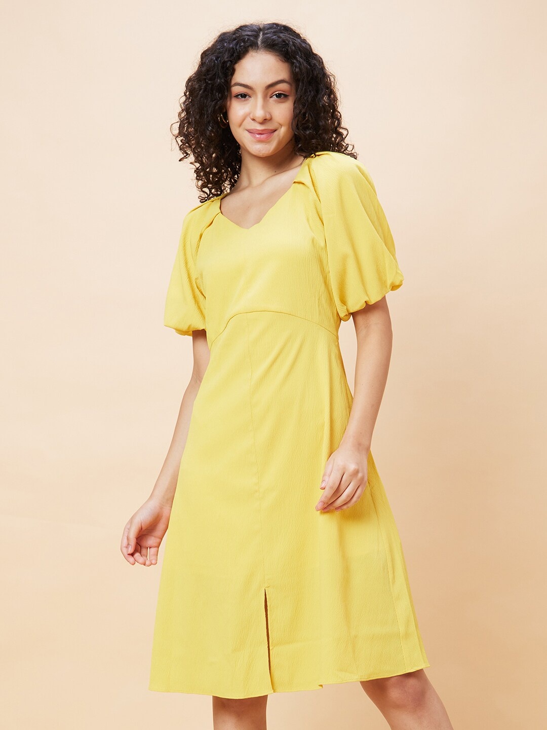 

Globus V-Neck Puff Sleeves A-Line Dress, Yellow