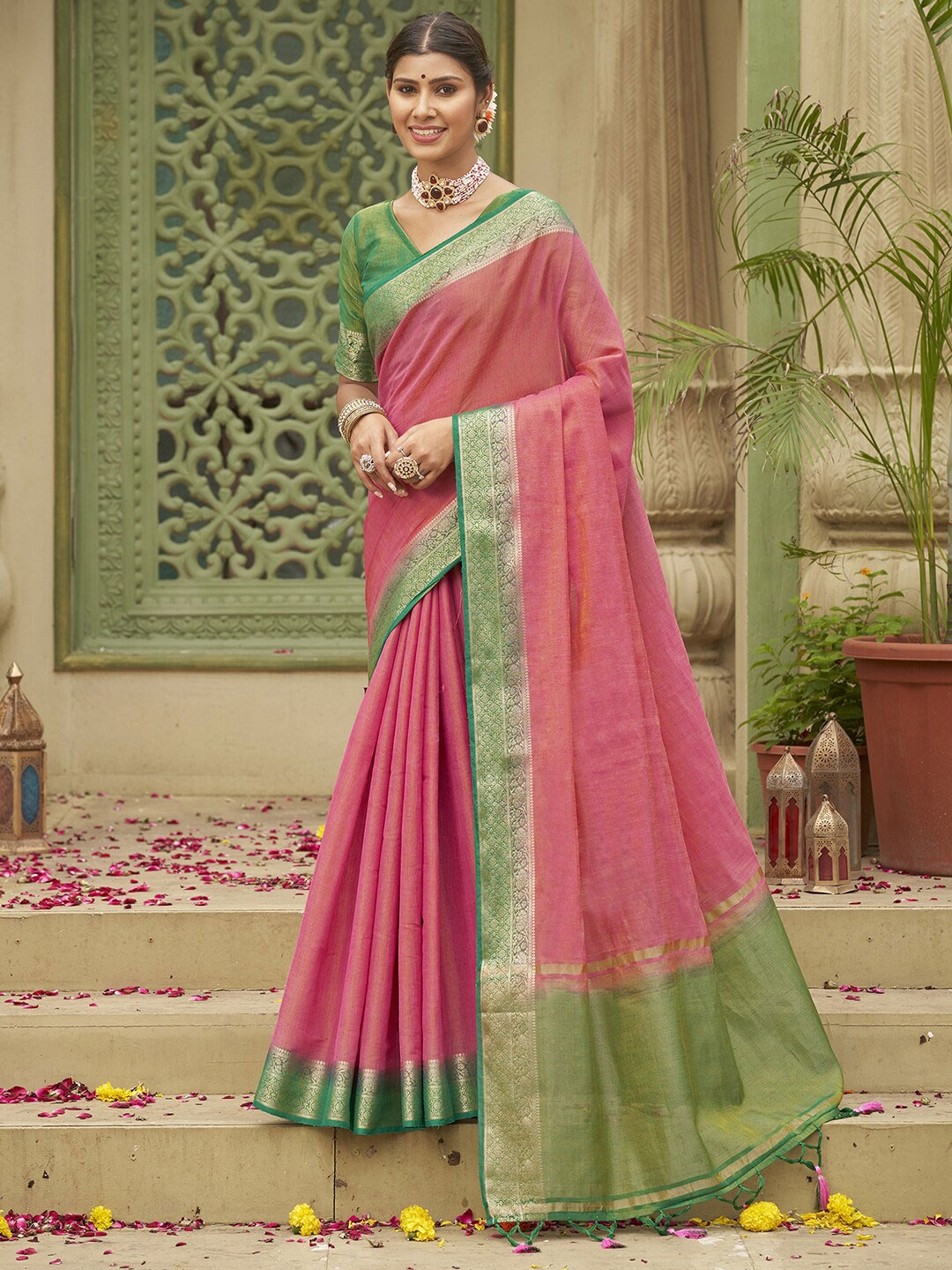

Anouk Zari Silk Blend Banarasi Saree, Pink