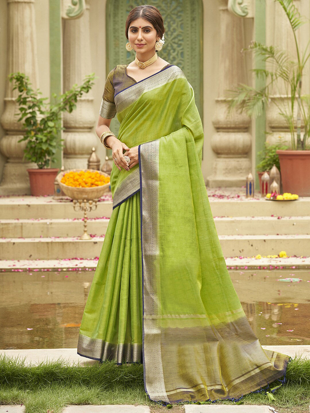 

Anouk Zari Silk Blend Banarasi Saree, Green