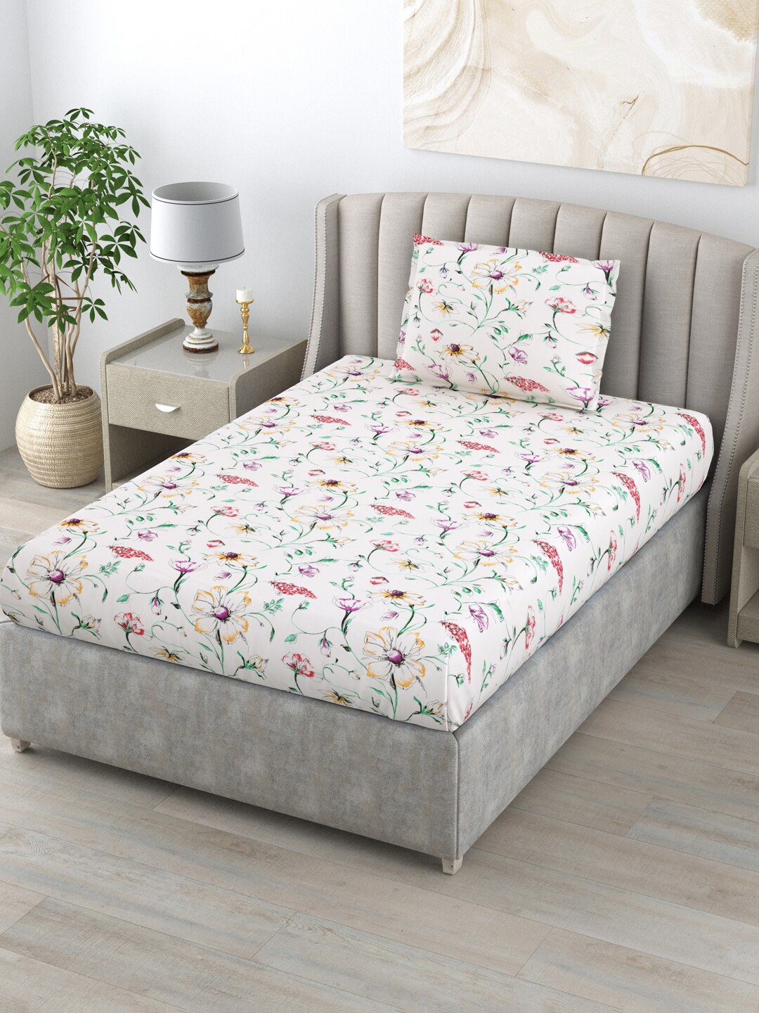

BOMBAY DYEING Cardinal White Floral 120 TC Cotton Single Bedsheet with 1 Pillow Covers