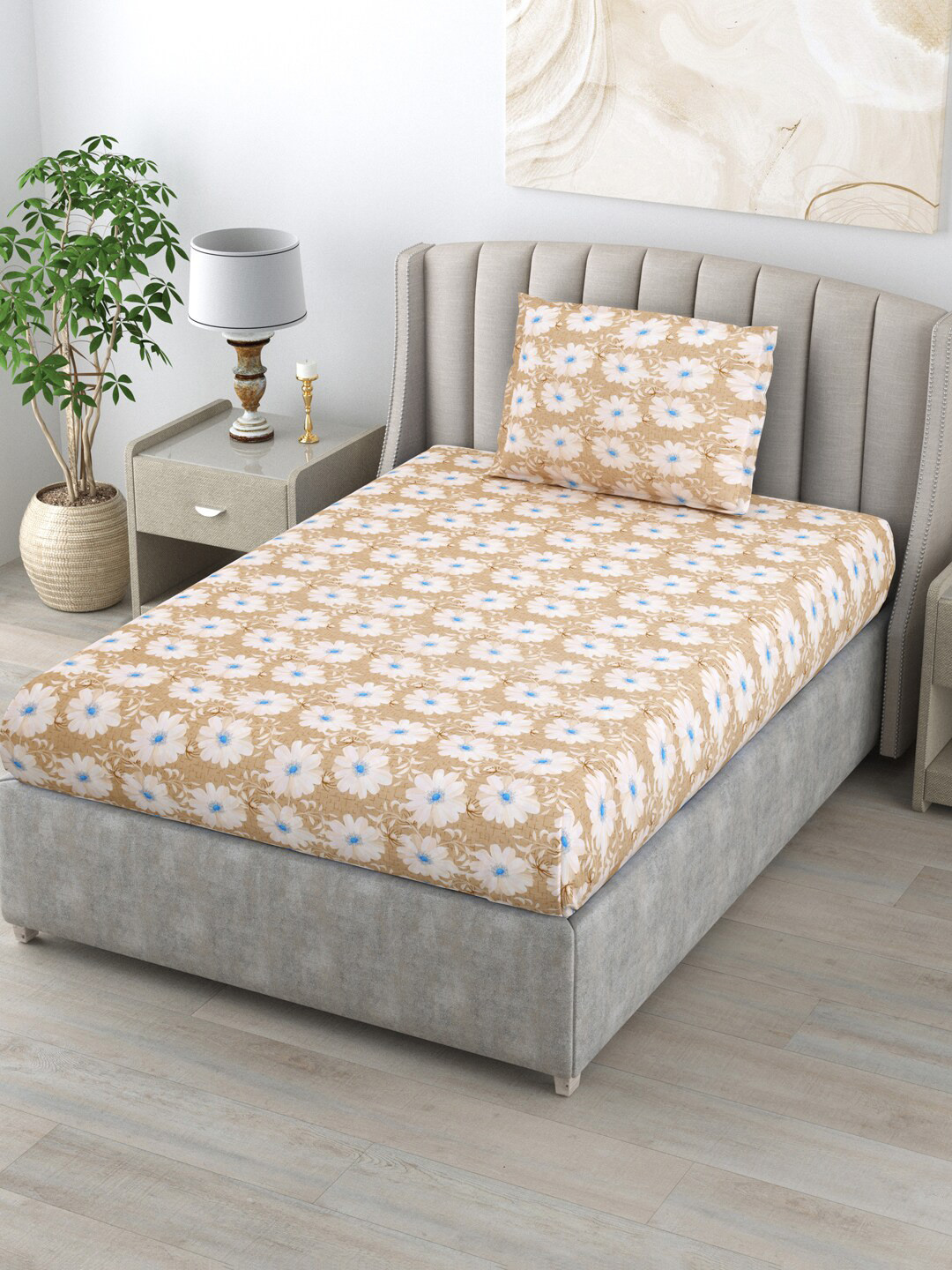 

BOMBAY DYEING Cardinal Beige & White Floral Cotton 120 TC Single Bedsheet Set