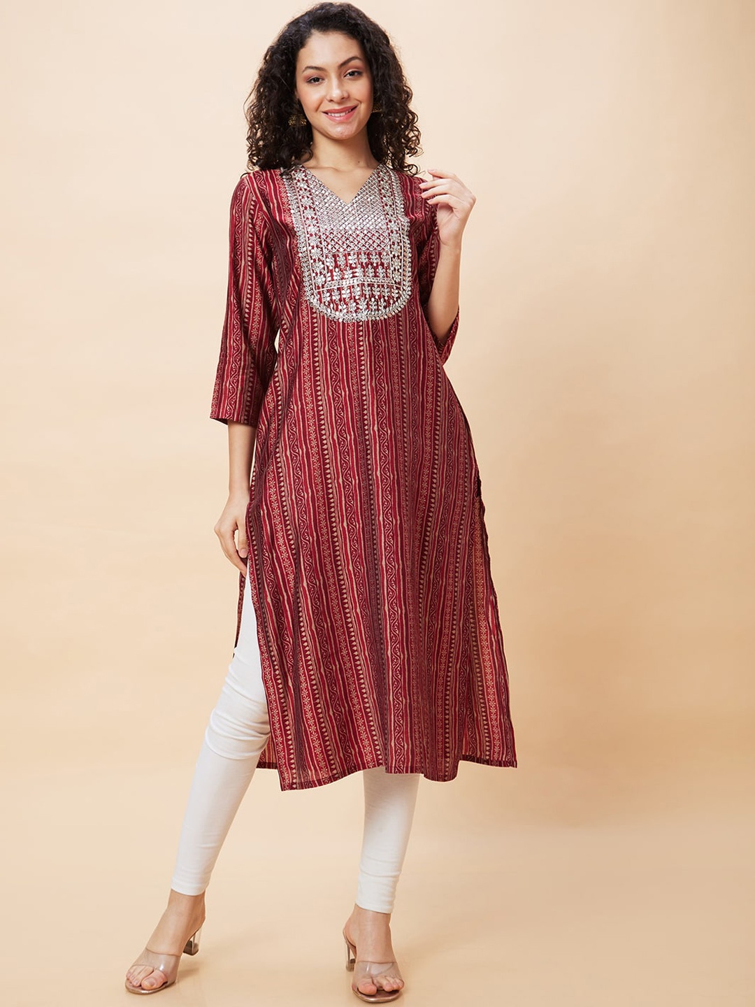 

Globus Ethnic Motifs Printed Sequinned Kurta, Maroon