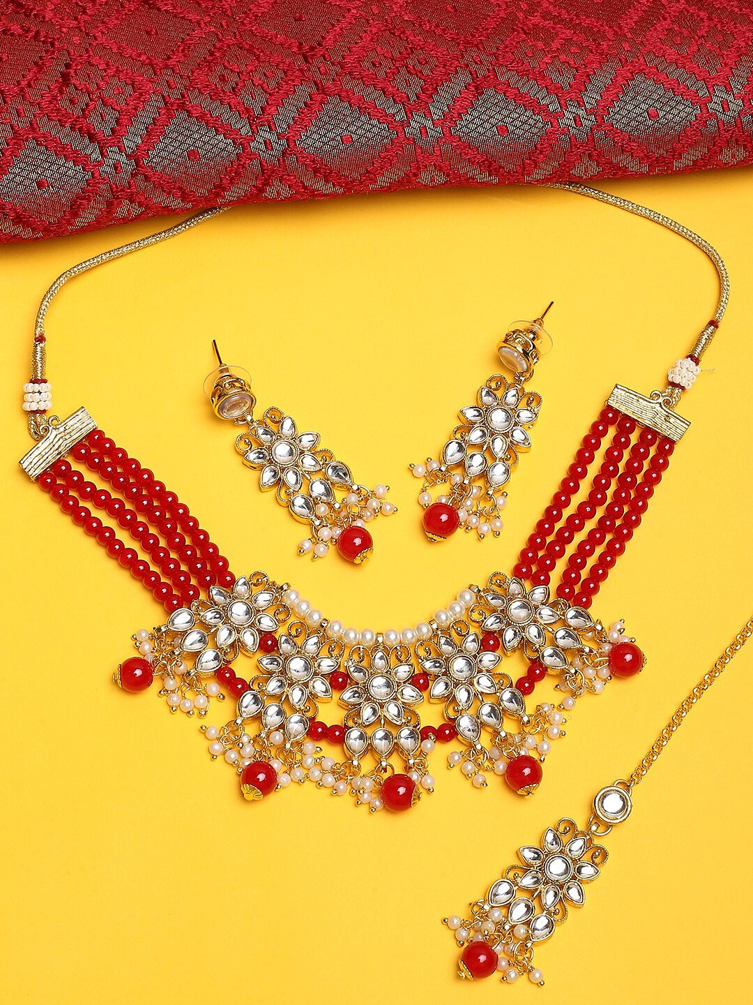 

OOMPH Kundan Studded & Beaded Jadau Jewellery Set, Gold