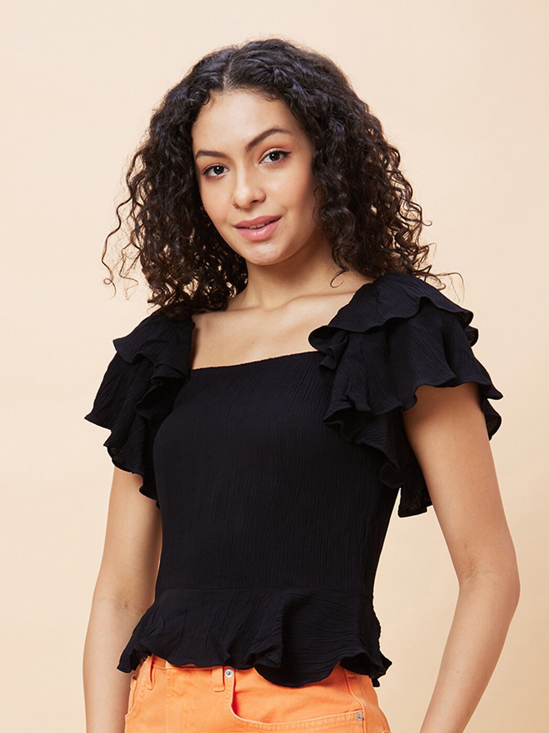 

Globus Square Neck Smocked Flutter Sleeves Top, Black