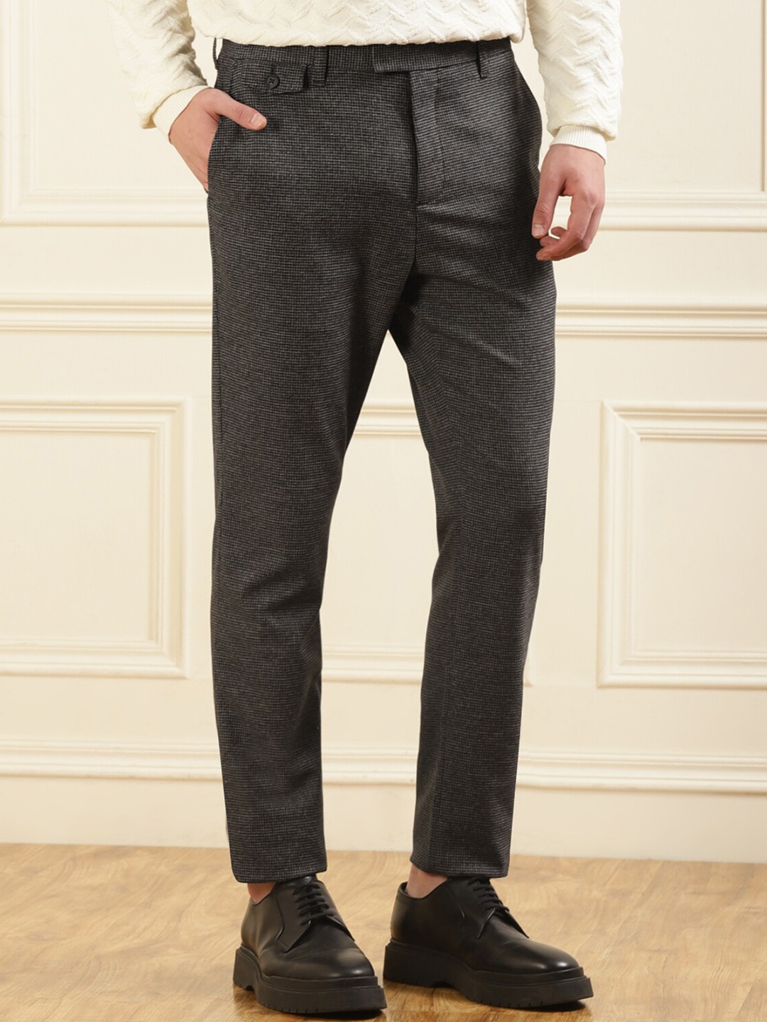 

Ted Baker Men Mid-Rise Slim-Fit Chinos Trousers, Grey