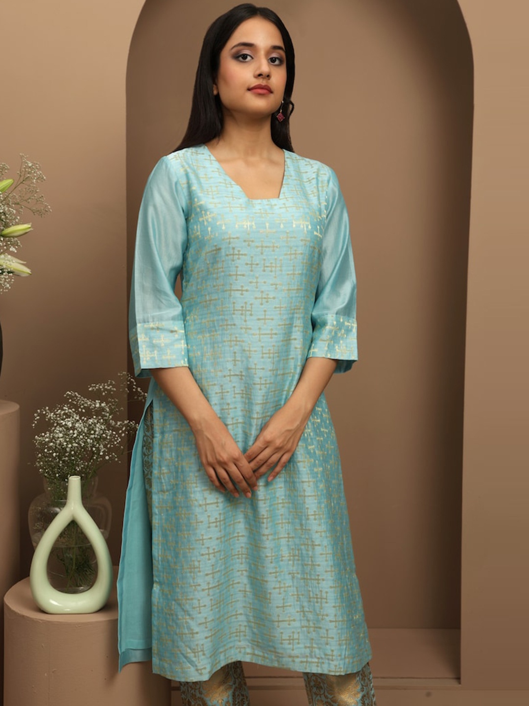 

SMRITI GUPTA Abstract Printed Chanderi Silk Kurta, Blue