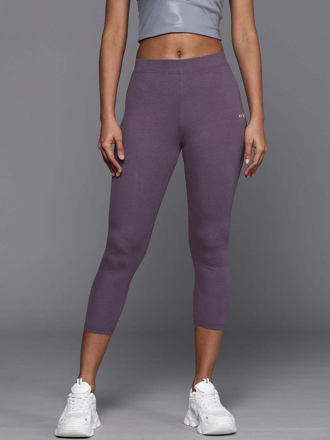 

HRX by Hrithik Roshan Women Slim Fit 3/4th Length Tights, Purple