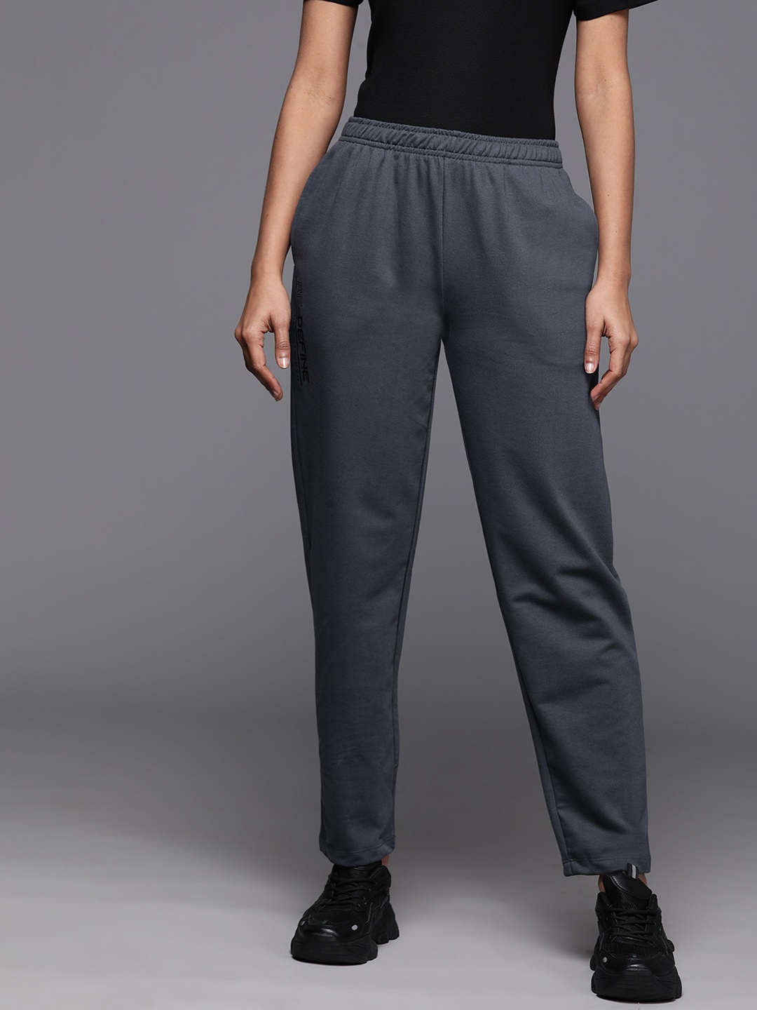 

HRX by Hrithik Roshan Women Lifestyle Track Pants, Grey