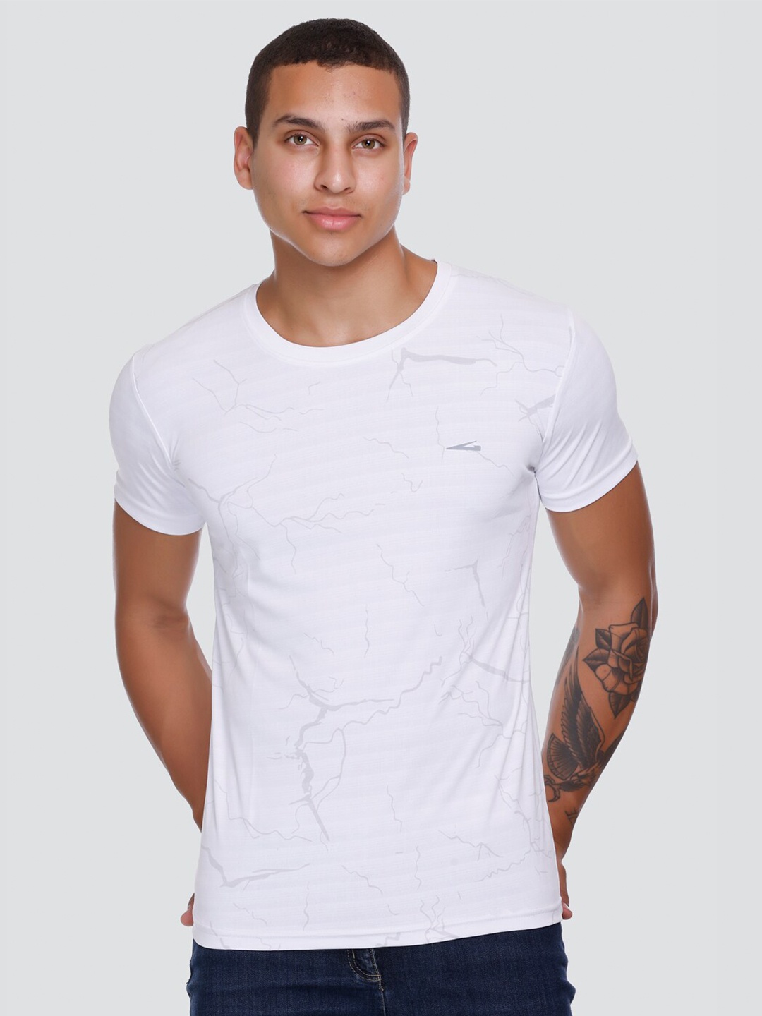 

GDX Sports Abstract Printed Dri-FIT T-shirt, Off white
