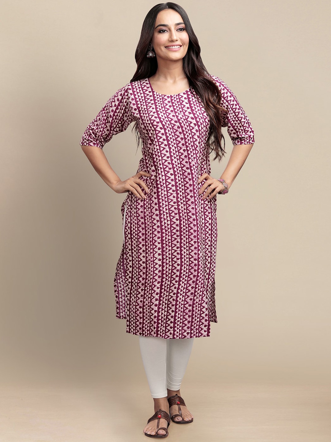 

7Threads Geometric Printed Round Neck Kurta, Pink