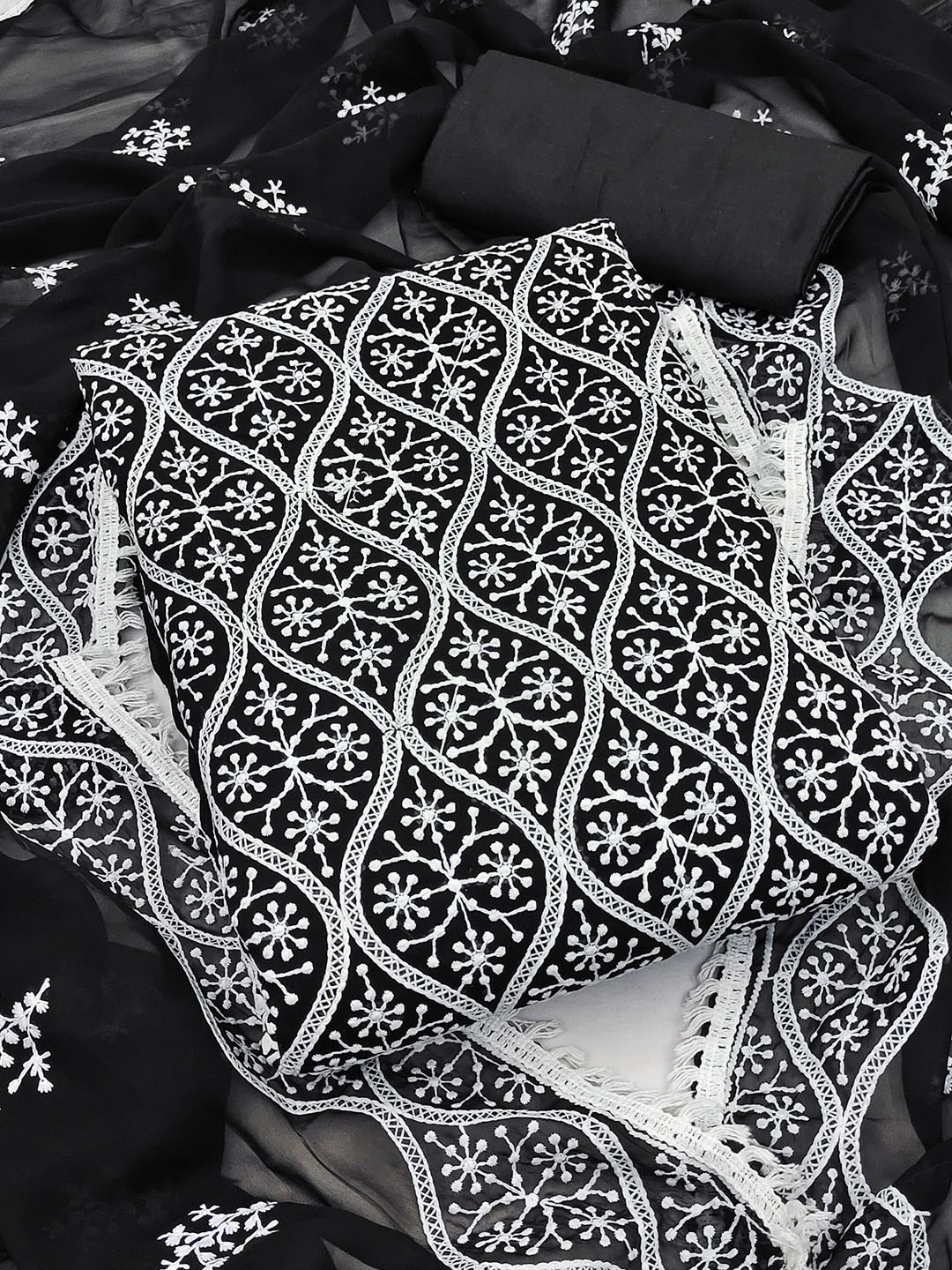 

SHADOW & SAINING Ethnic Motifs Embroidered Unstitched Dress Material, Black