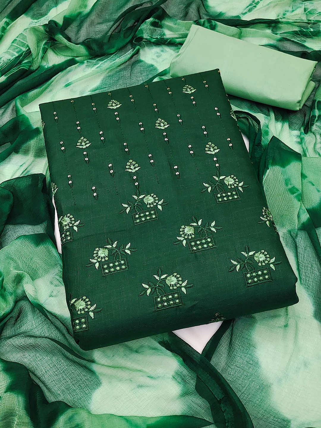 

SHADOW & SAINING Floral Embroidered Unstitched Dress Material, Green