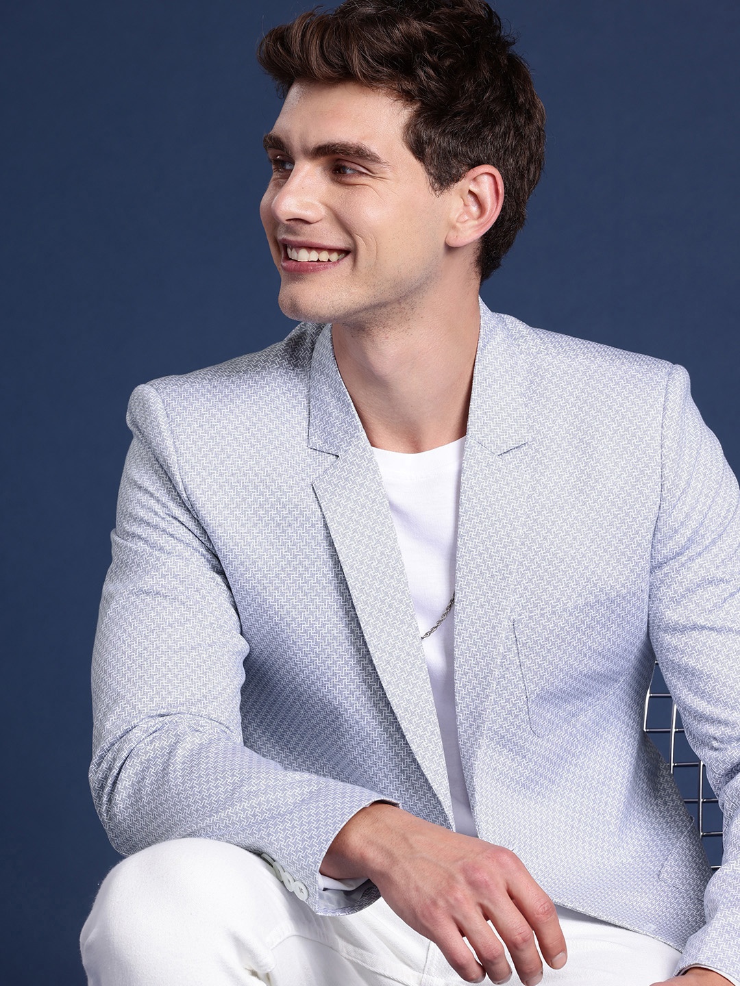 

Mast & Harbour Men Printed Slim Fit Single-Breasted Casual Blazer, White