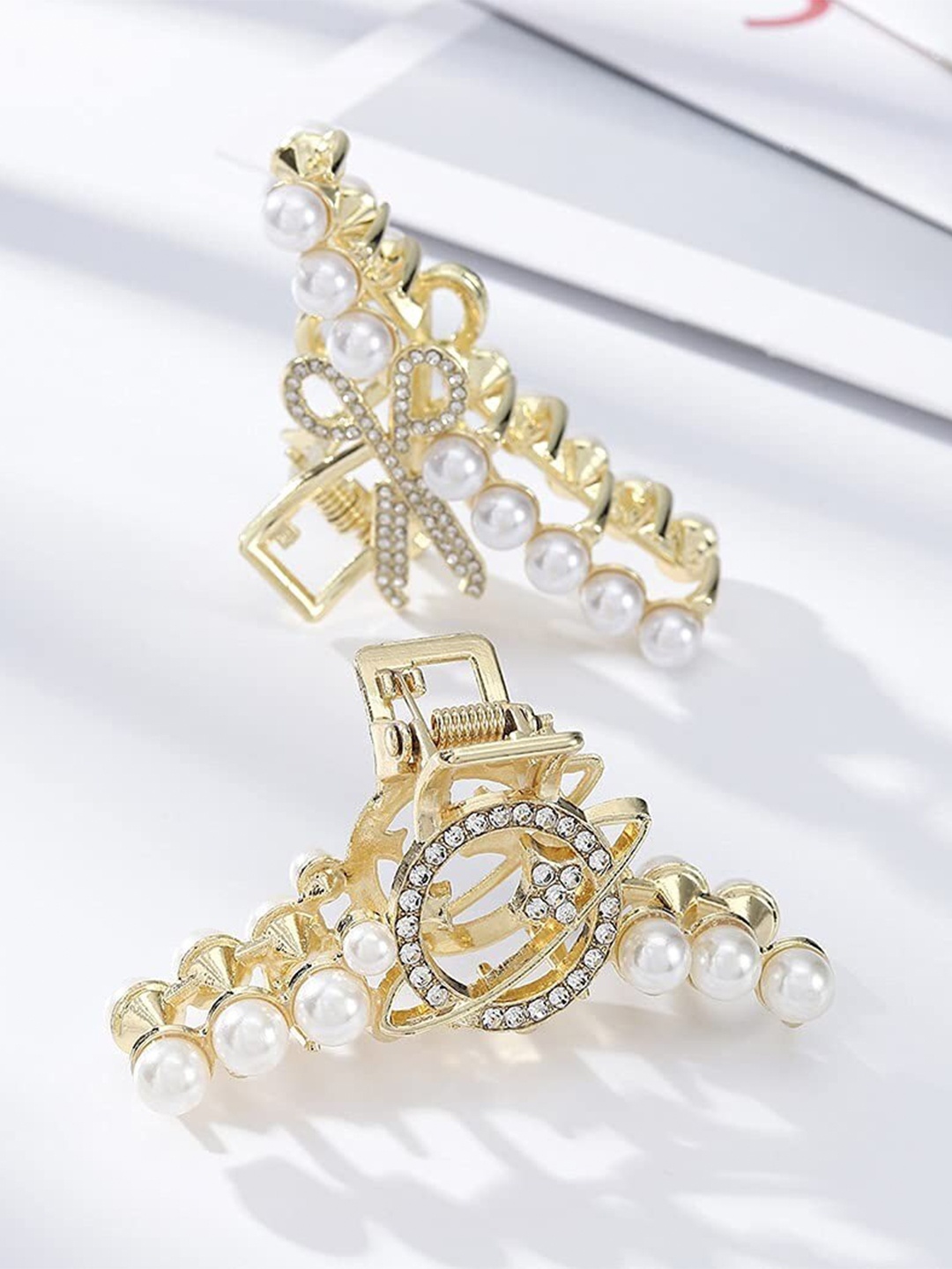

VAGHBHATT Set Of 2 Embellished Claw Clip, Gold