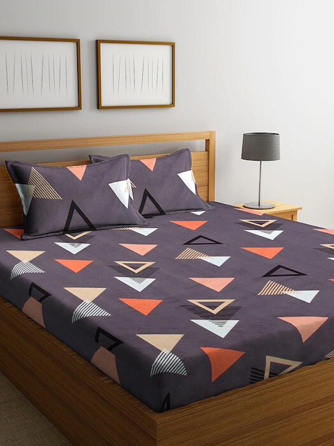 

DECOMIZER Purple & Orange Geometric Cotton 300 TC King Bedsheet With 2 Pillow Covers