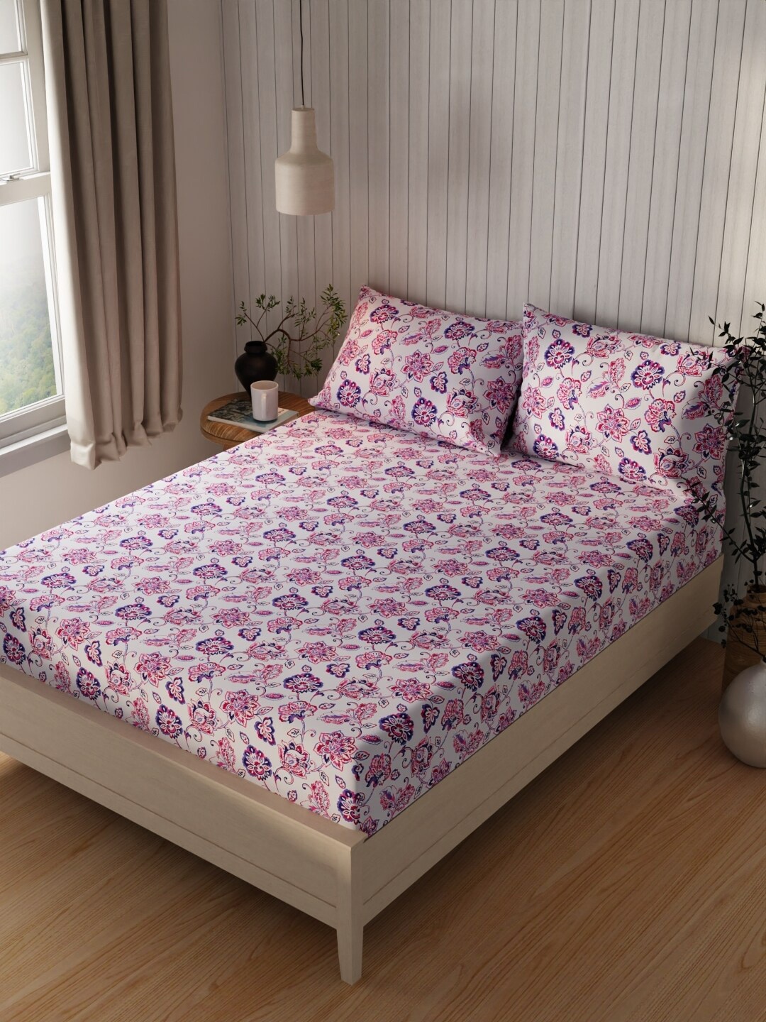 

BIANCA Lopez White & Blue Printed Cotton 120 TC Queen Bedsheet with 2 Pillow Covers