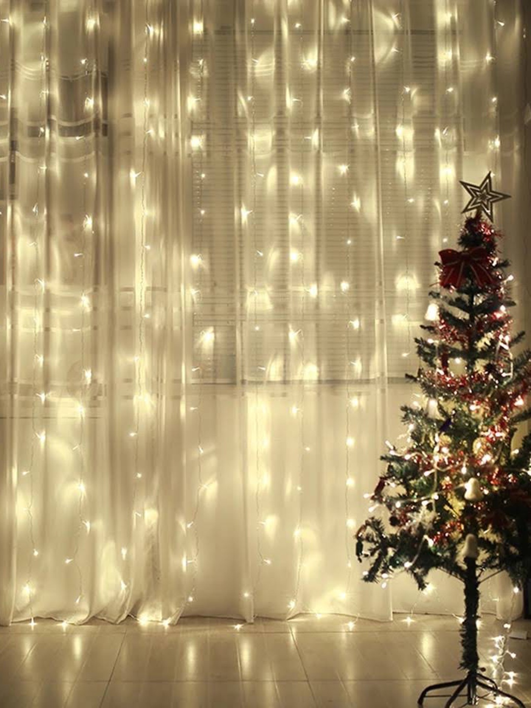 

Glimmer Lightings Off White LED String Lights - 12 mtrs