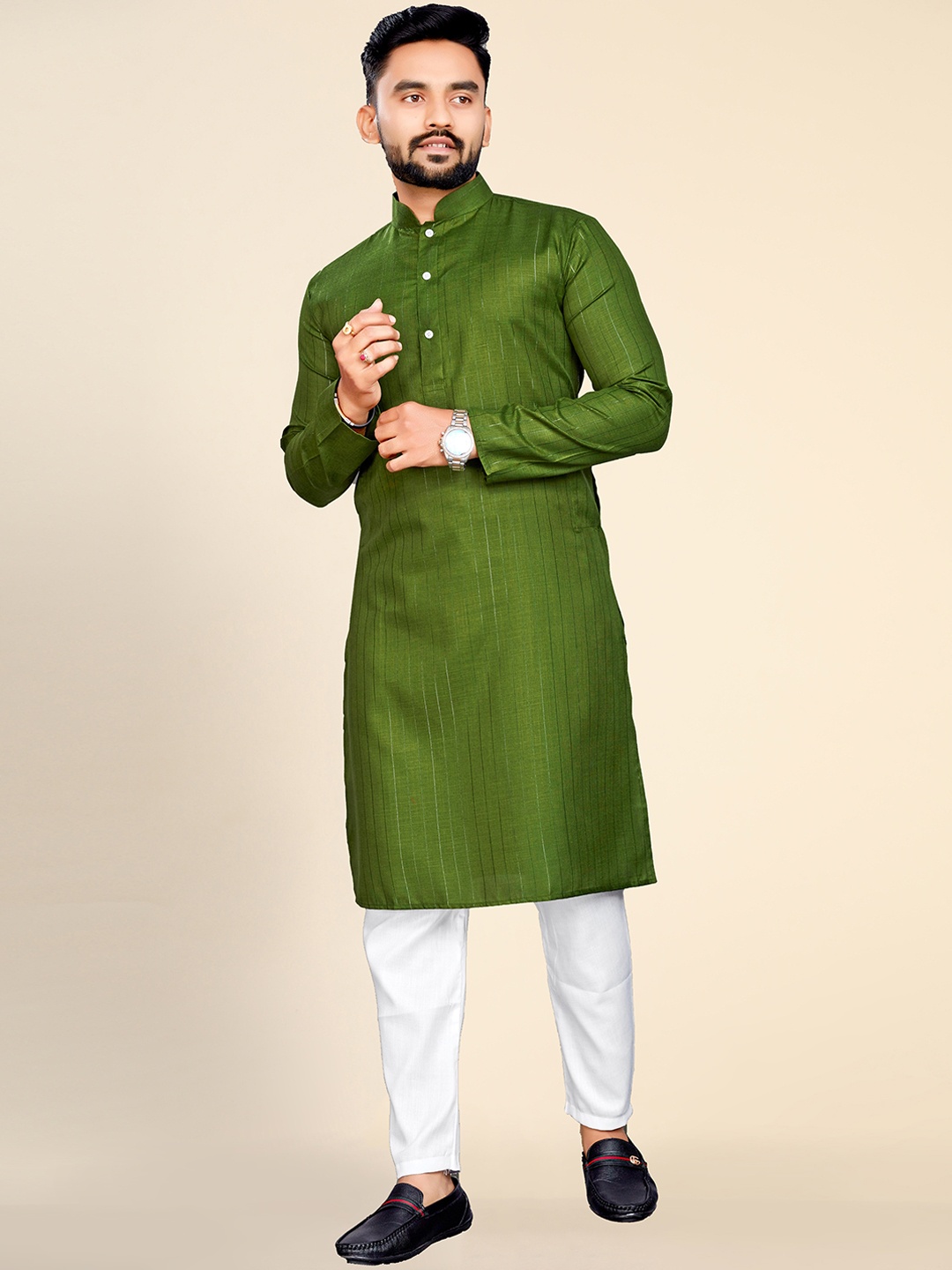 

Ekta Textiles Striped Mandarin Collar Pure Cotton Kurta with Pyjamas, Fluorescent green